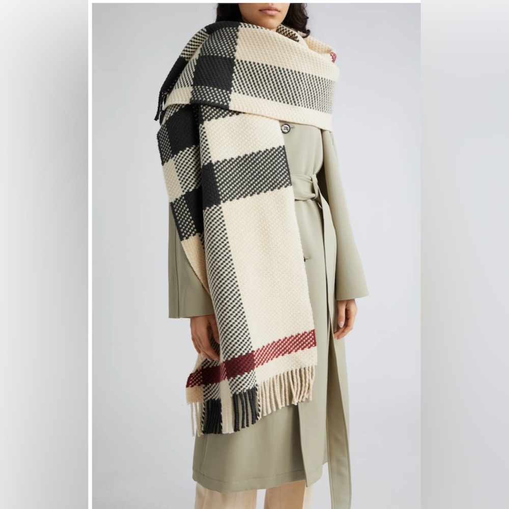 NWT $1050 Burberry Jumbo Check Fringe Wool Scarf in Stone, Unisex!